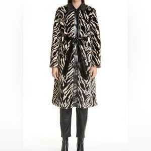 Stand Studio Aurora Faux Fur worn by Ashanti